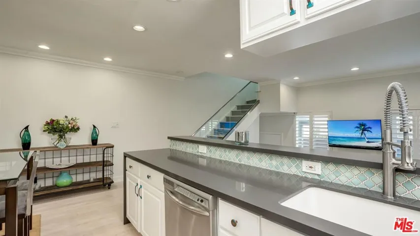 1144 17th Street 11, Santa Monica, California 90403