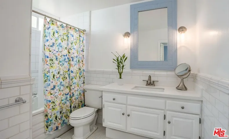 1144 17th Street 11, Santa Monica, California 90403