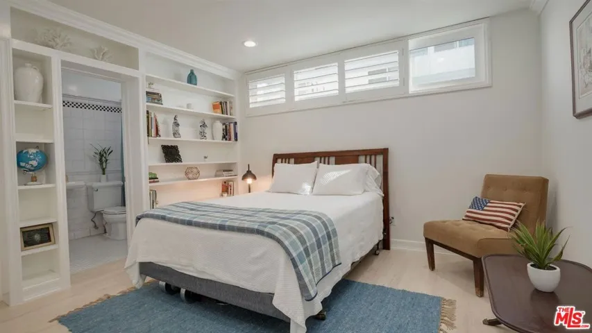 1144 17th Street 11, Santa Monica, California 90403