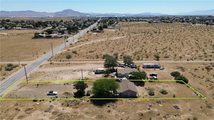 10877 Chamberlaine Way, Adelanto, California 92301
