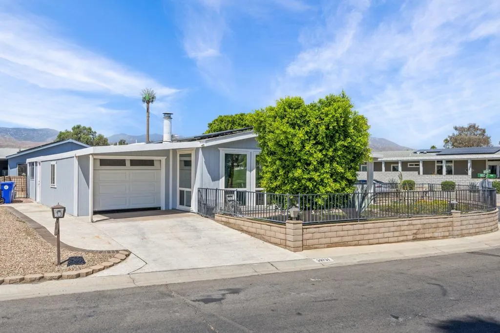 RaeAllenMedia Palm Greens Pkwy-28