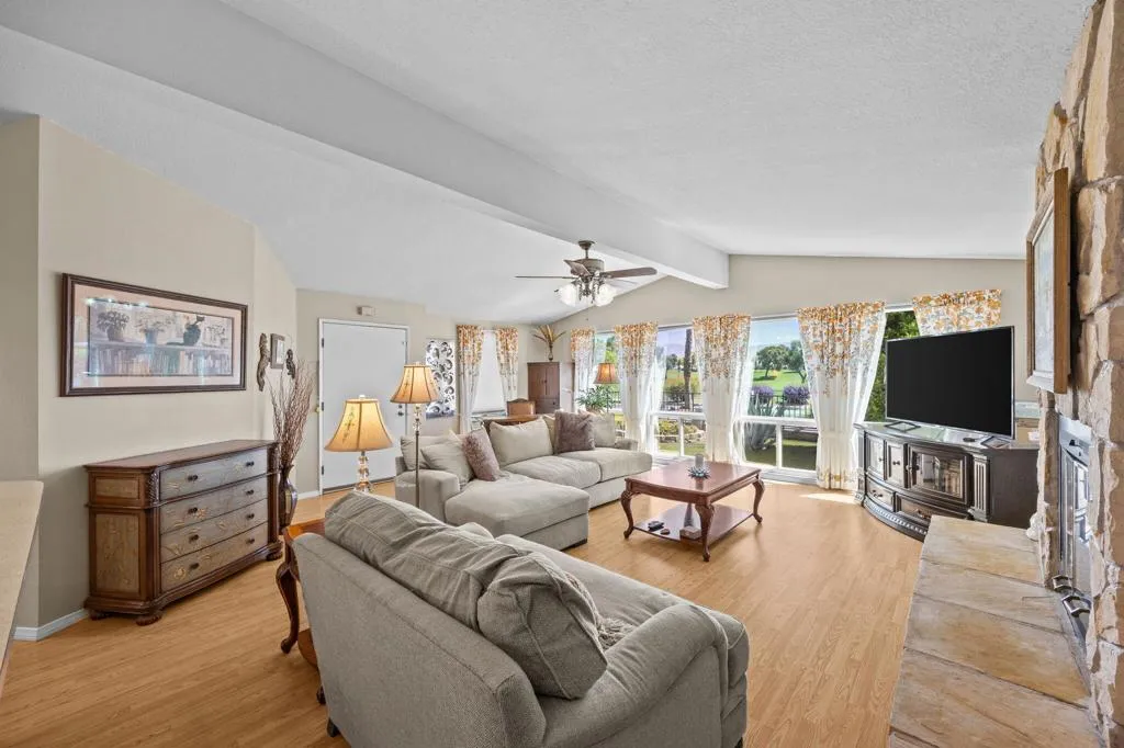RaeAllenMedia Palm Greens Pkwy-7