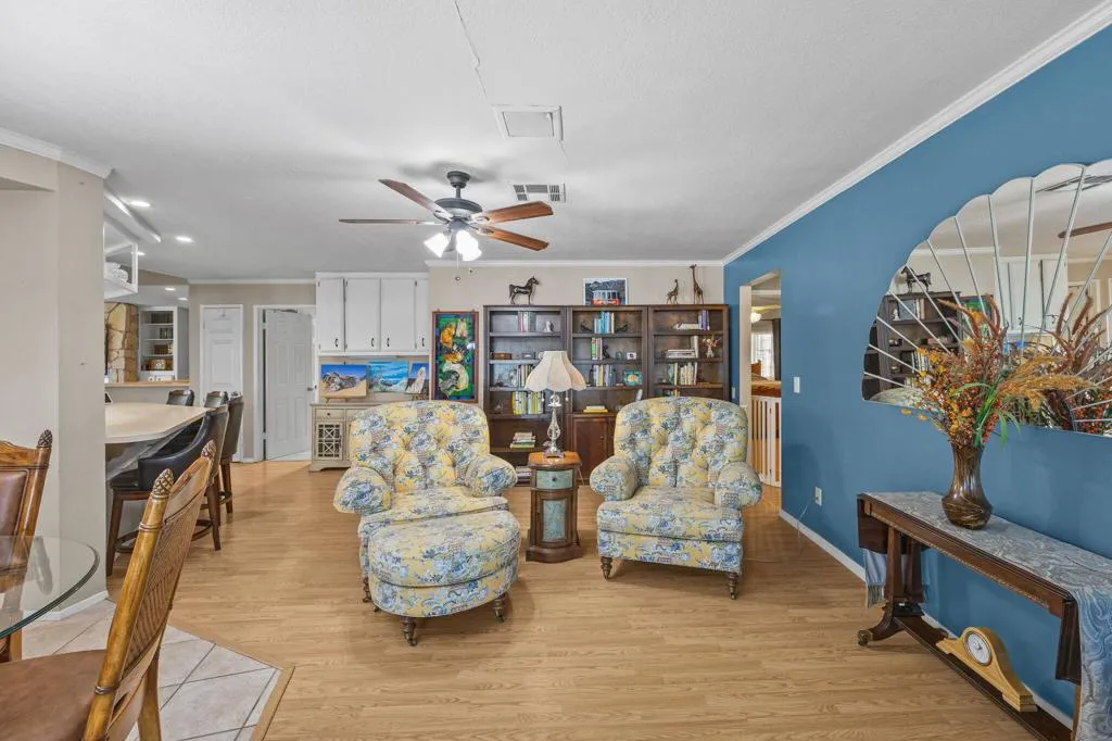 RaeAllenMedia Palm Greens Pkwy-18