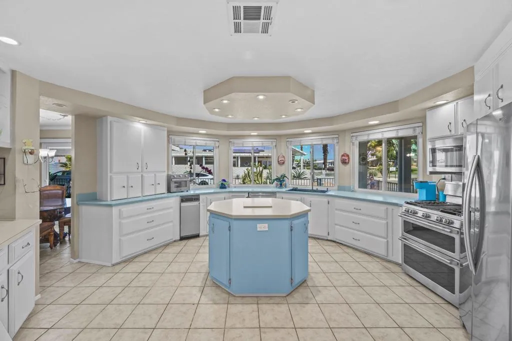 RaeAllenMedia Palm Greens Pkwy-12