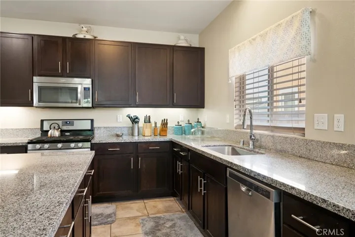 1338 Mistletoe Drive, Beaumont, California 92223