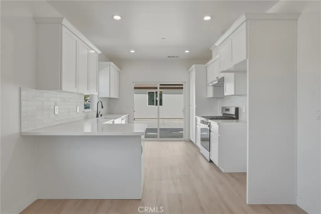 gallery-image 4
