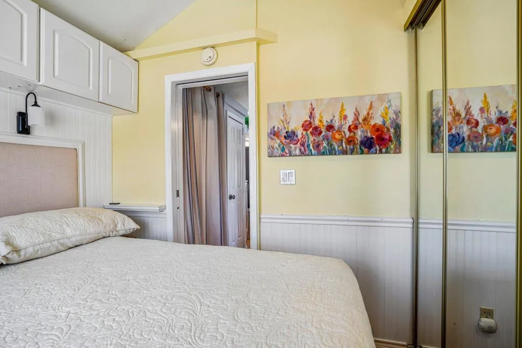 18-web-or-mls-Avenue 44-S1905-018