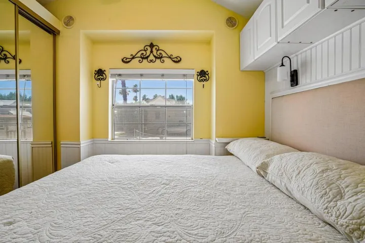 16-web-or-mls-Avenue 44-S1905-016