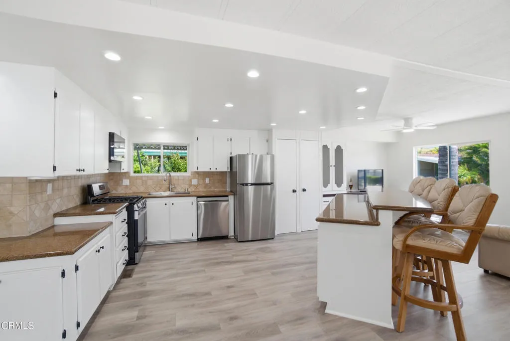 14_kitchen