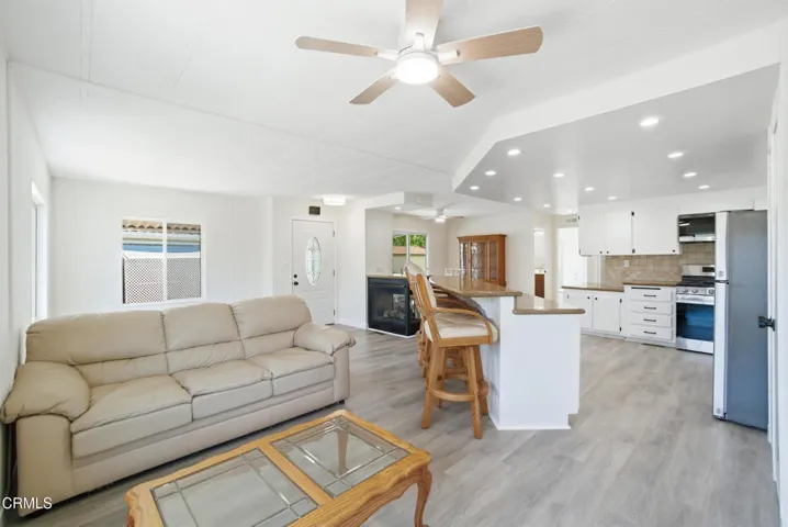 12_living room