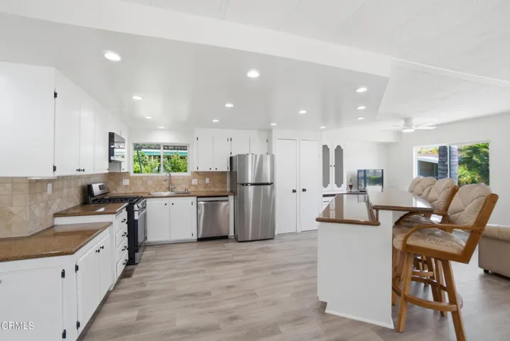 14_kitchen