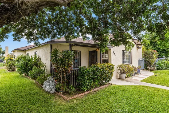8229 Elmont, Pico Rivera, California 90660