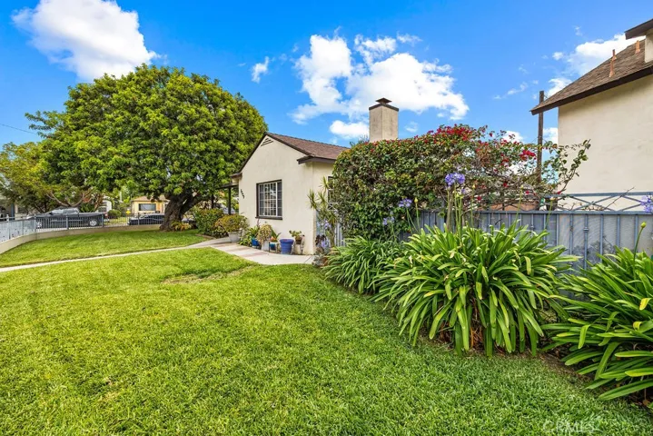 8229 Elmont, Pico Rivera, California 90660