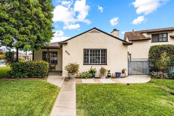 8229 Elmont, Pico Rivera, California 90660