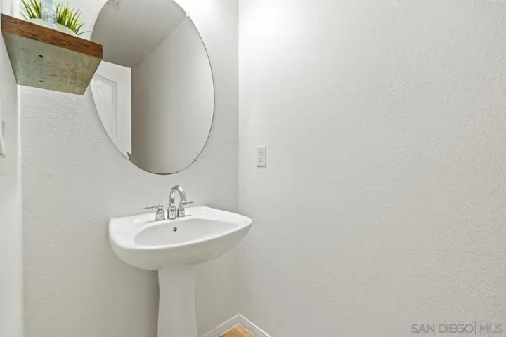 6203 Verda, San Diego, California 92130