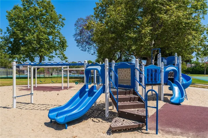 10488 Sioux River, Fountain Valley, California 92708
