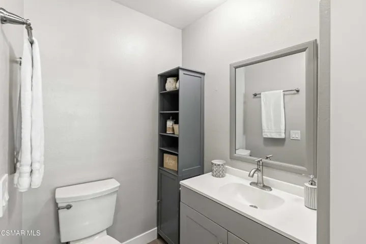 07-569 Spring Rd 50 PRIMARY BATHROOM (6)