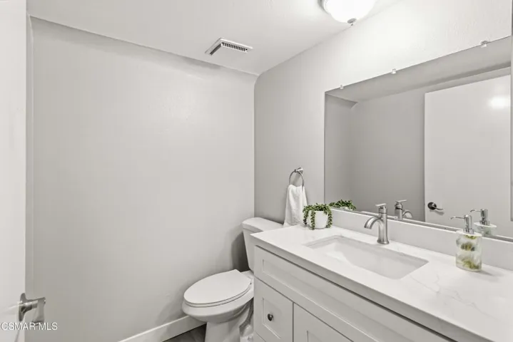 05-569 Spring Rd 50 BATH DOWNSTAIRS
