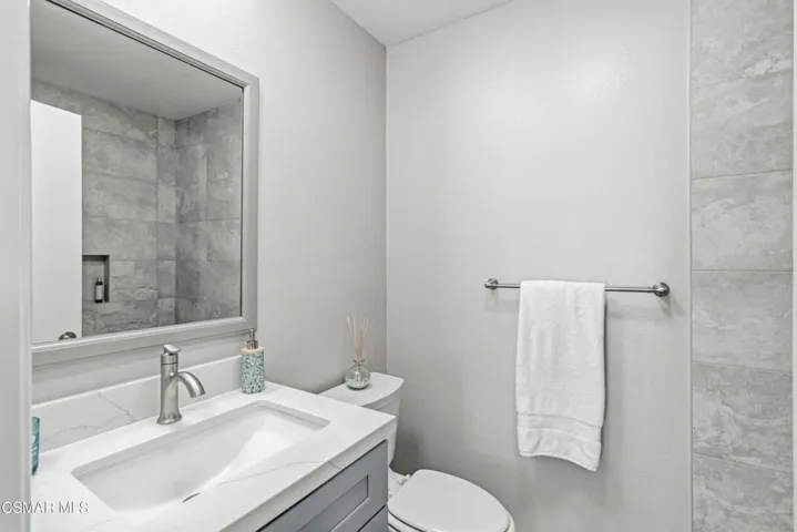 07-569 Spring Rd 50 UPSTAIRS HALL BATHRO