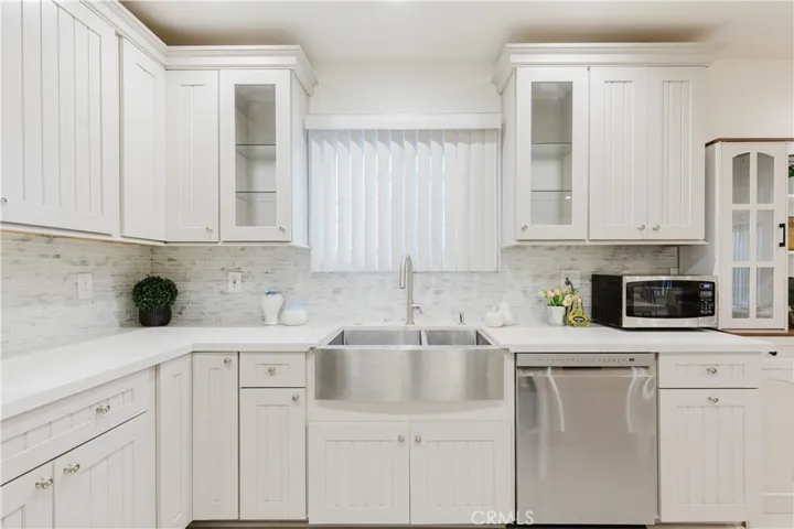 729 Glenmore Boulevard, Glendale, California 91206