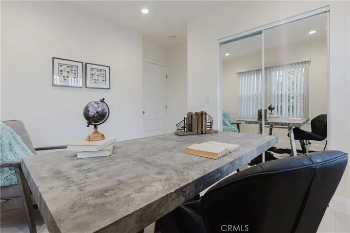 729 Glenmore Boulevard, Glendale, California 91206
