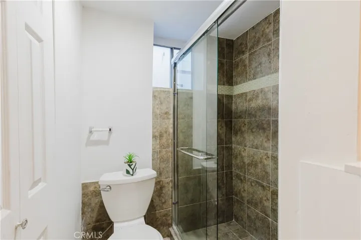 729 Glenmore Boulevard, Glendale, California 91206