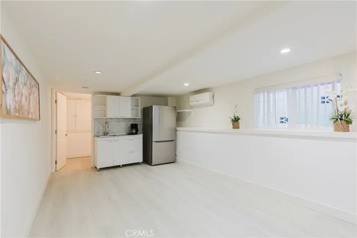 729 Glenmore Boulevard, Glendale, California 91206