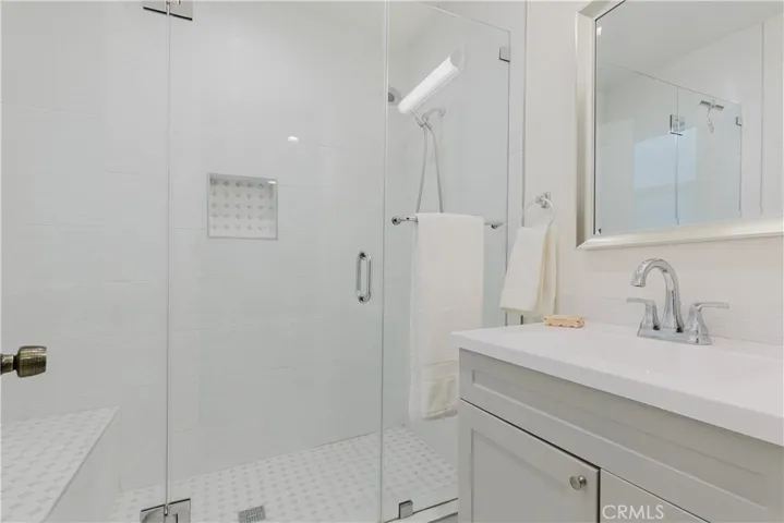 729 Glenmore Boulevard, Glendale, California 91206