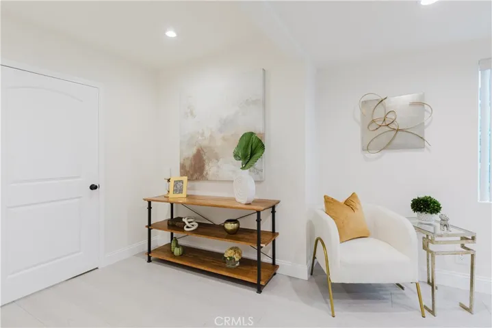 729 Glenmore Boulevard, Glendale, California 91206