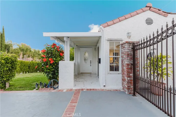 729 Glenmore Boulevard, Glendale, California 91206