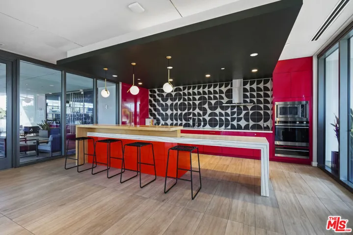 330 W 11th Street 306, Los Angeles, California 90015
