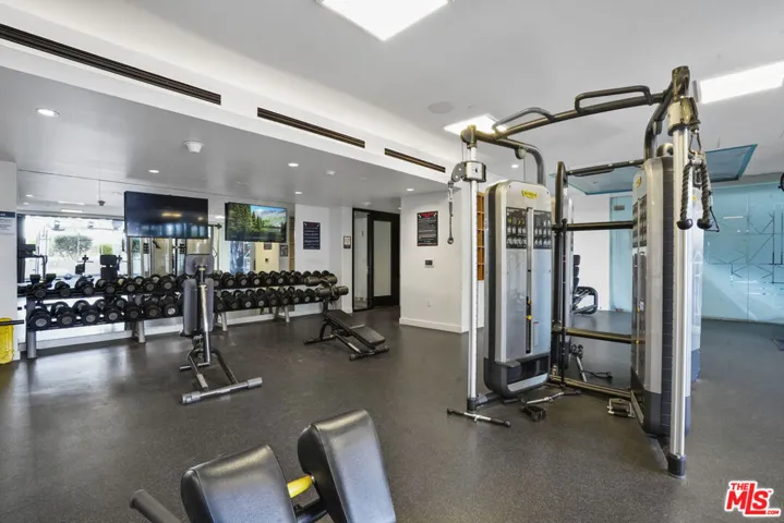 330 W 11th Street 306, Los Angeles, California 90015