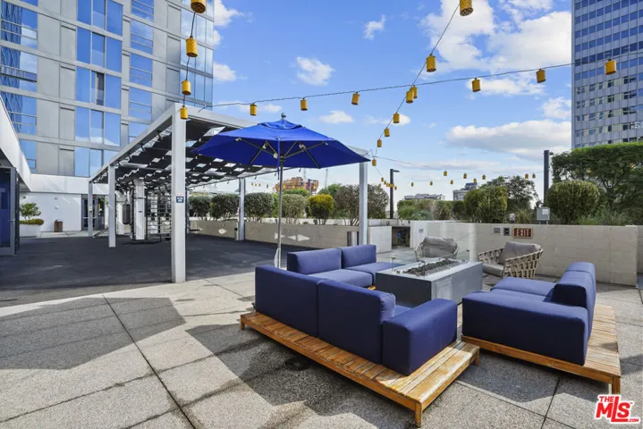 330 W 11th Street 306, Los Angeles, California 90015