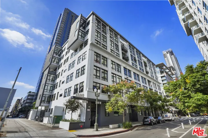 330 W 11th Street 306, Los Angeles, California 90015