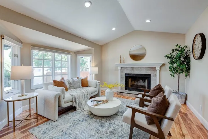 1018 Hazel Avenue, Campbell, California 95008