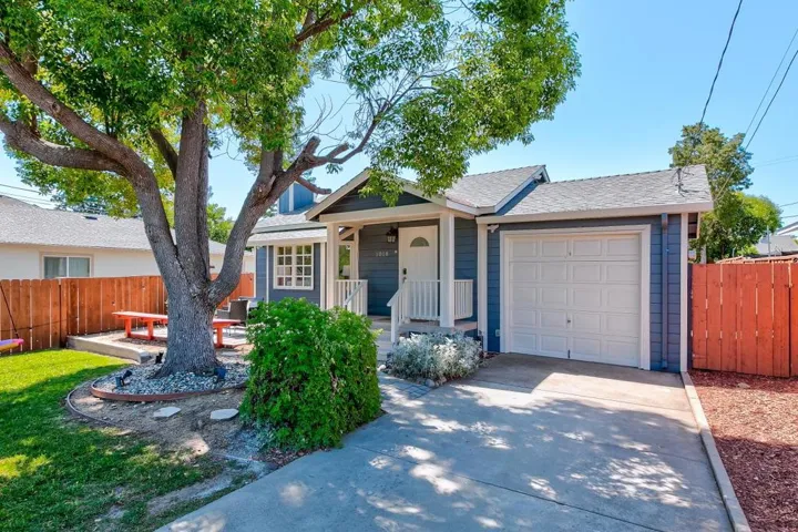 1018 Hazel Avenue, Campbell, California 95008