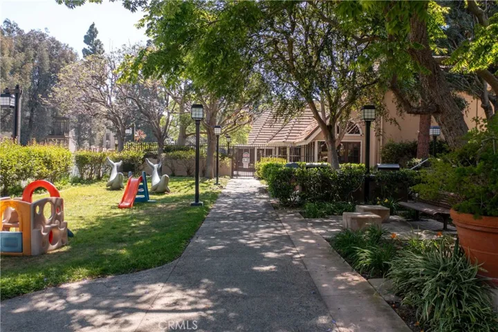 2595 Plaza Del Amo 424, Torrance, California 90503