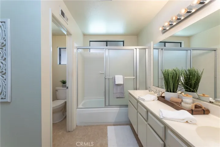 2595 Plaza Del Amo 424, Torrance, California 90503