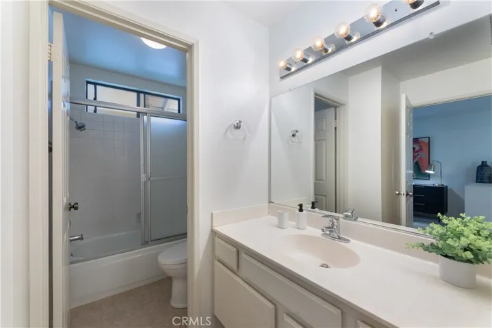 2595 Plaza Del Amo 424, Torrance, California 90503
