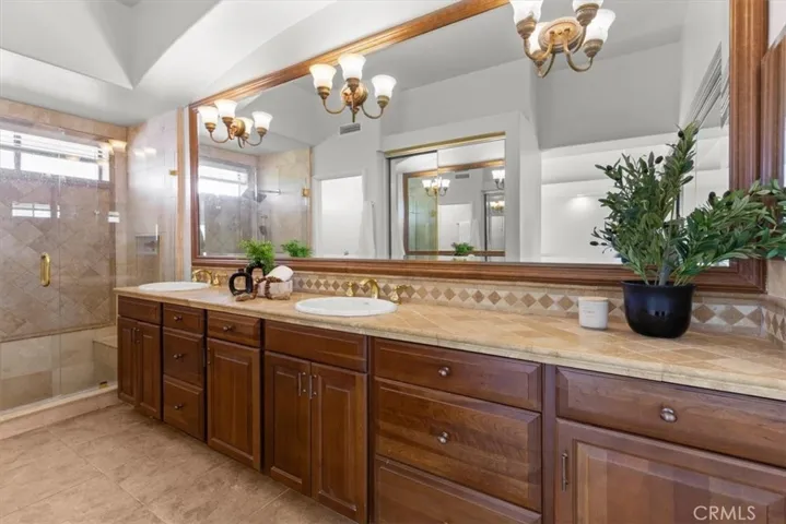 4413 E Valley Gate, Anaheim, California 92807