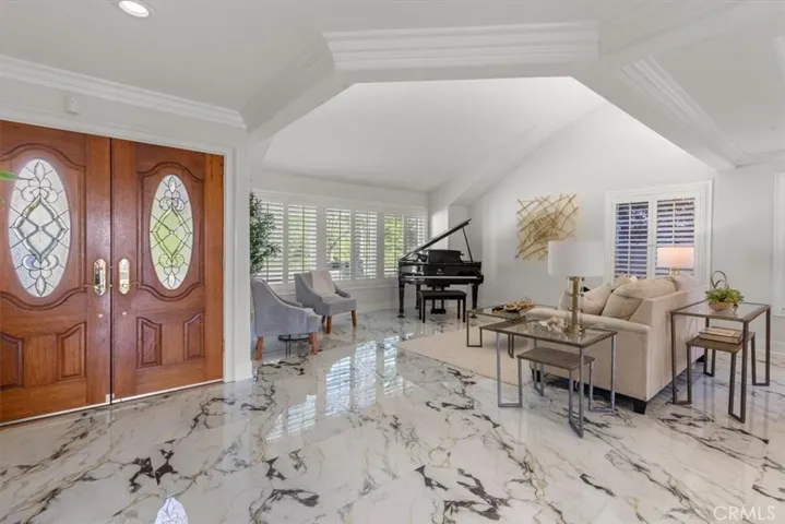 4413 E Valley Gate, Anaheim, California 92807