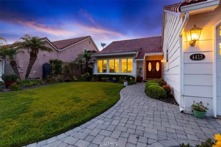 4413 E Valley Gate, Anaheim, California 92807