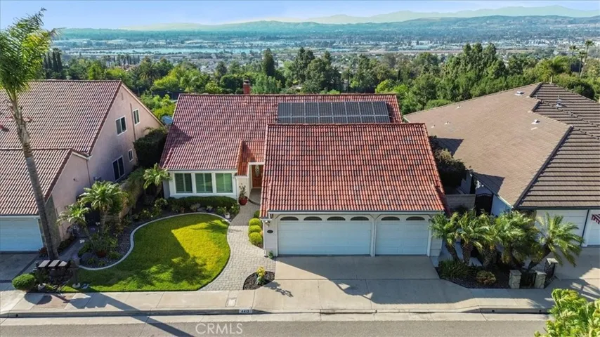 4413 E Valley Gate, Anaheim, California 92807