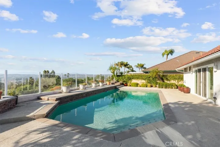 4413 E Valley Gate, Anaheim, California 92807