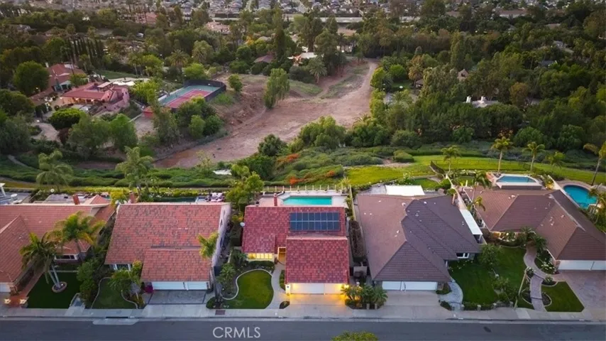 4413 E Valley Gate, Anaheim, California 92807