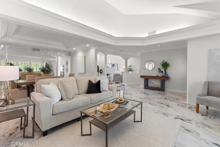 4413 E Valley Gate, Anaheim, California 92807