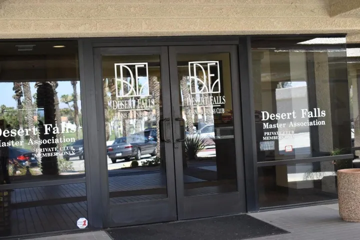 DF Fitness Doors