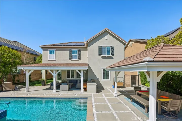 22462 Plantation Court, Saugus, California 91350
