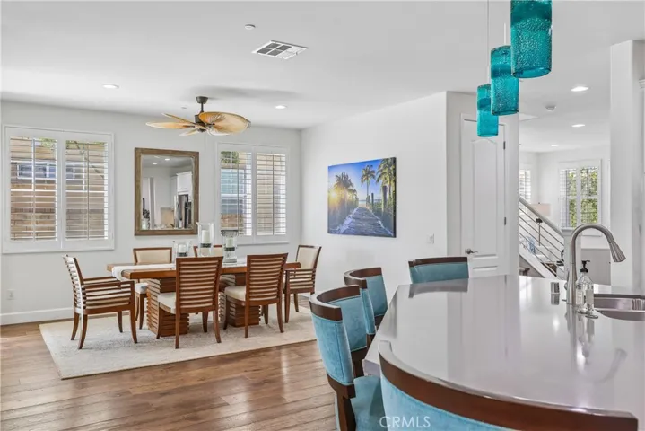 22462 Plantation Court, Saugus, California 91350