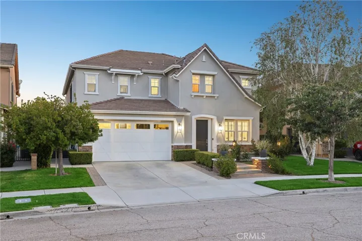 22462 Plantation Court, Saugus, California 91350